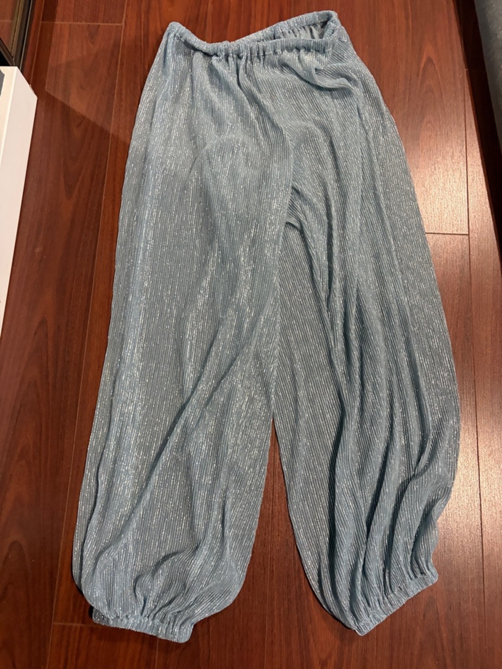 Free People Shimmer Metallic Balloon Pants. Aqua Mint: Metallic Baby Blue. Small - Picture 9 of 17
